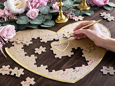 Svatební kniha hostů puzzle - srdce 45 x 35 cm