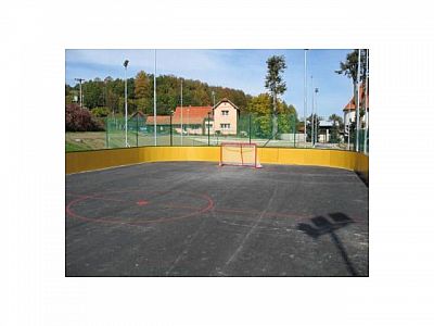 Mantinely na venkovní hřiště - pevné