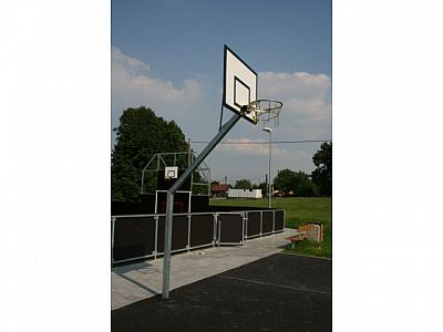 Basketbalová konstrukce streetball - exteriér (ZN), vysazení 1,45 m + pouzdro, CERTIFIKÁT
