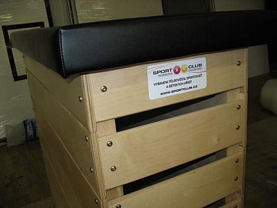 Švédská bedna, rovná 4-dílná, umělá kůže, výška 60 cm