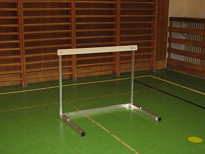 Běžecká překážka atletická