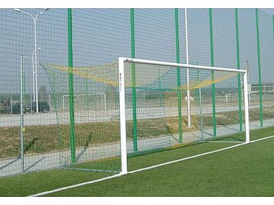 Síť fotbalová speciální pro branku inv. č. 24265, rozm. 7,5x2,5 m, hl. 2 m
