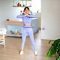 Sada masážní hula hoop ONE Fitness OHA02 se závažím a zeštíhlujícího pásu BR160 fialová