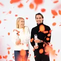 Vystřelovací konfety červené lístky růží 60 cm