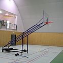 Basketbalová konstrukce pojízdná, interiér, sklopná-skládací, vysazení 2 m