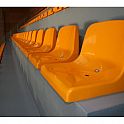 Plastový sedák na tribuny a střídačky